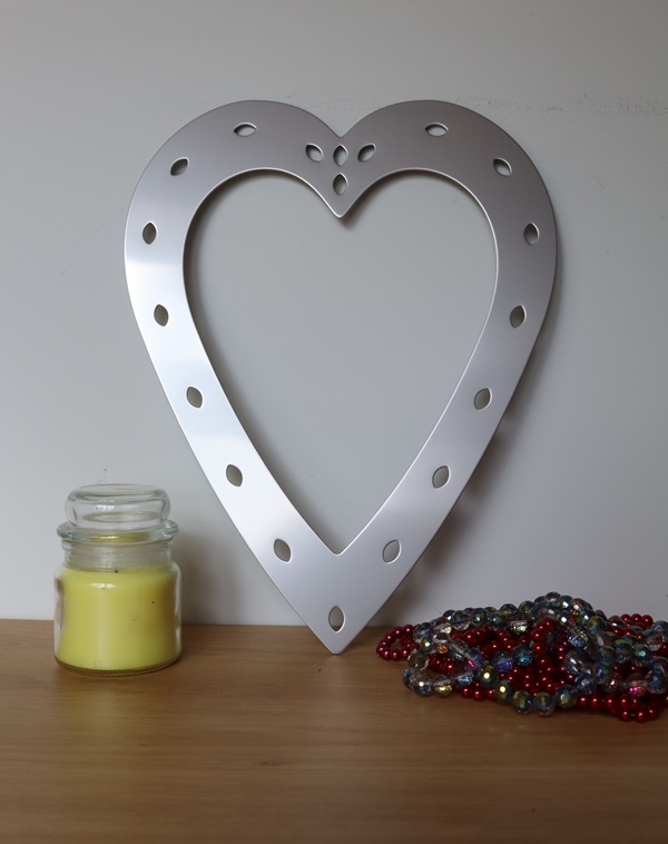 Decorative Steel Hearts Hoddesdon